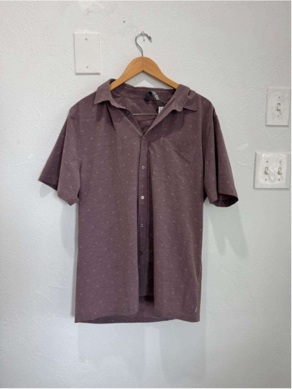 Men's Vuori Casual Button Down Shirt XL Purple